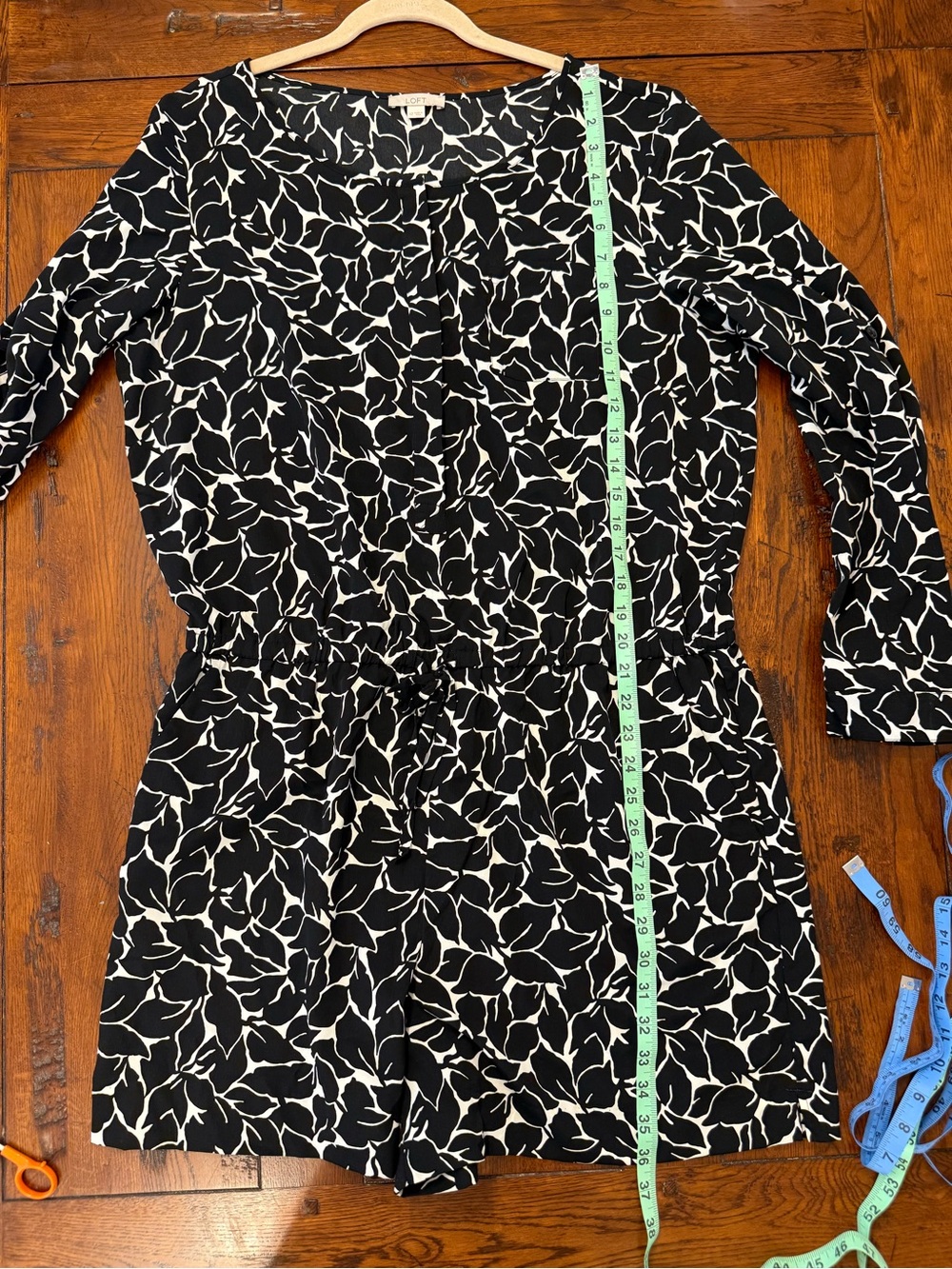 LOFT Black & White Floral Romper | Size 12 - Picture 9 of 11